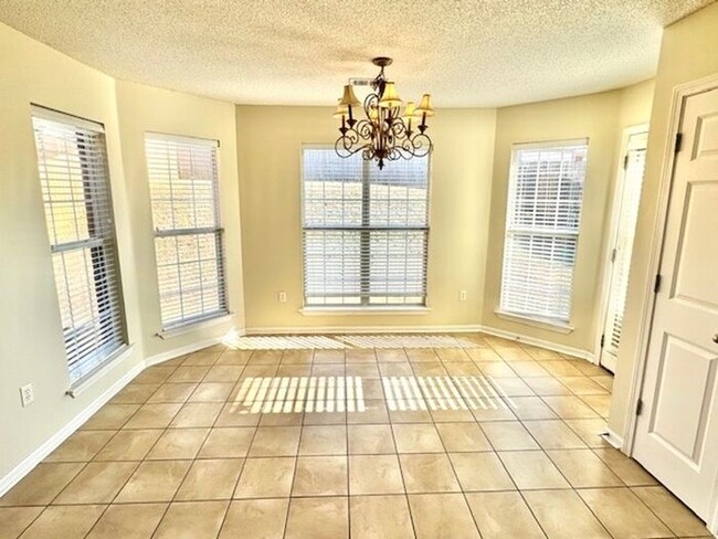 Building Photo - Beautiful Home In Southaven-Availalbe Now!