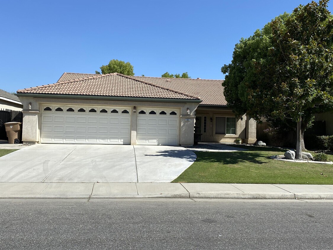 Primary Photo - 10927 Vista Del Valle Dr