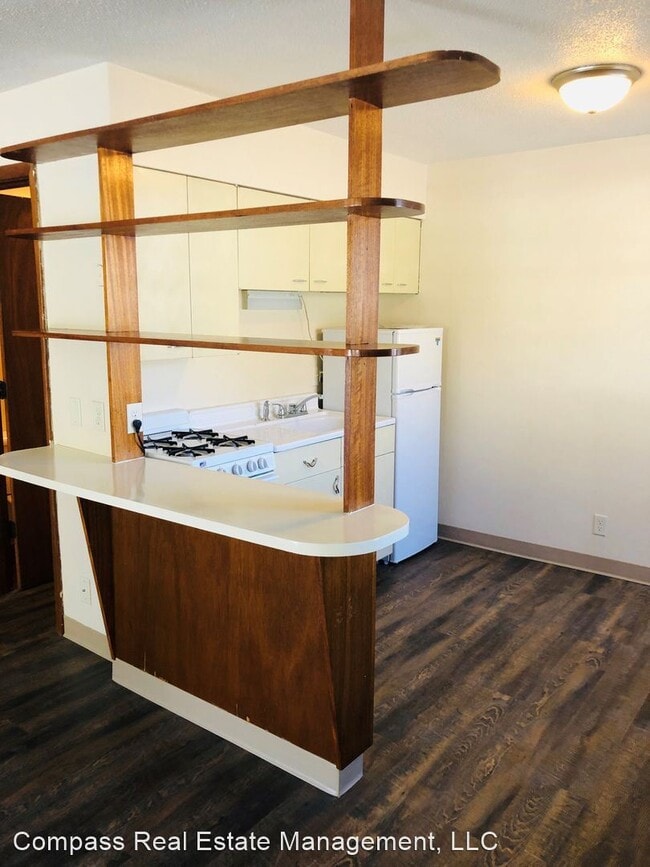 Building Photo - 1207 S Dewey St