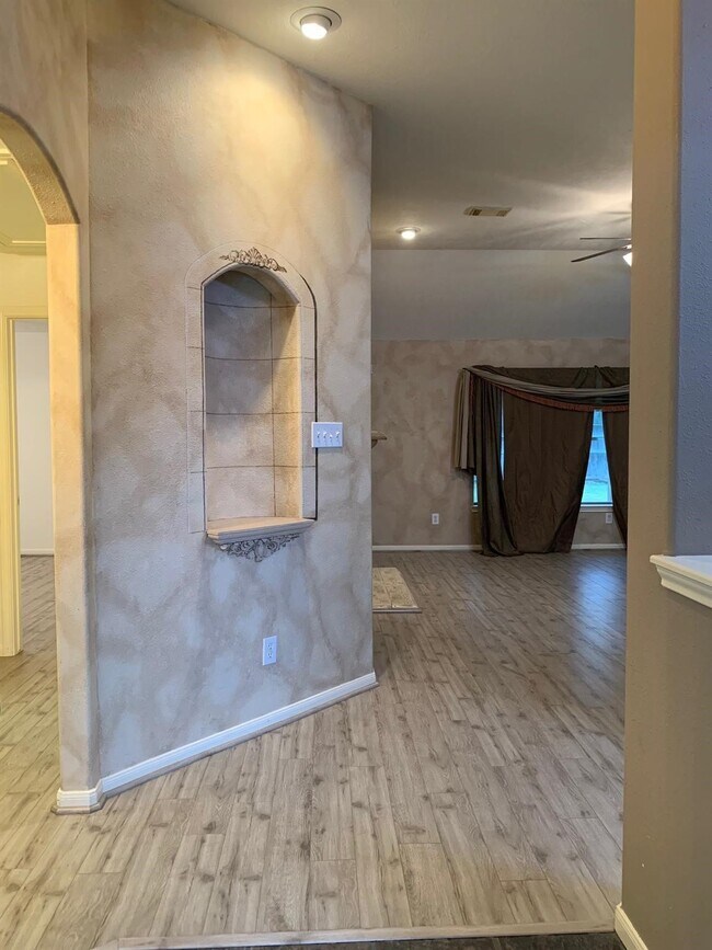 Foto del edificio - 12918 Stratford Mill Ln