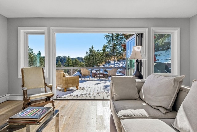 Building Photo - 2990 Linden Dr