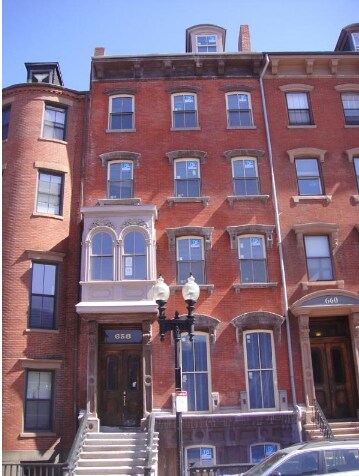 Building Photo - 662 Massachusetts Ave