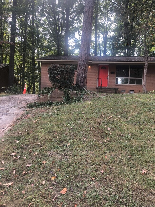 Photo - 622 Camrose Dr House