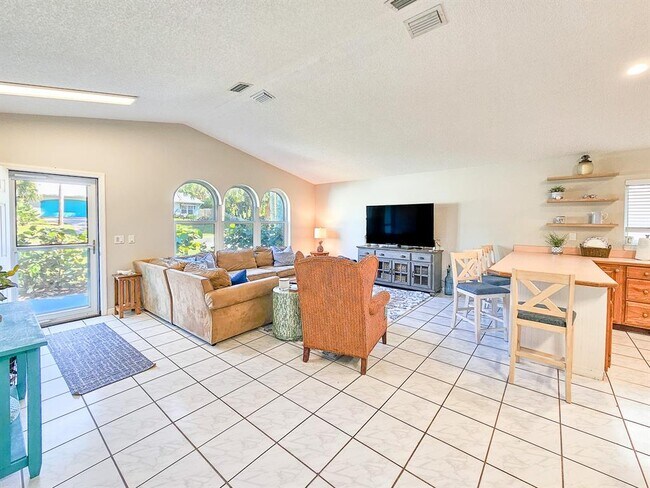 Foto del edificio - 1317 N Daytona Ave