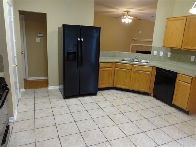 Foto del edificio - 20322 Linden Tree Dr