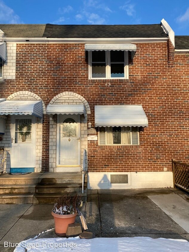 Primary Photo - 3 br, 1 bath House - 1085 Oakwood Dr