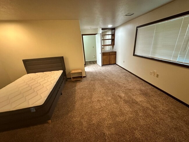 Photo - Lewis & Clark Law Students ONLY Apartment