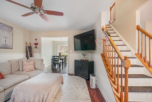 Foto del edificio - 4410 Caven Ct N