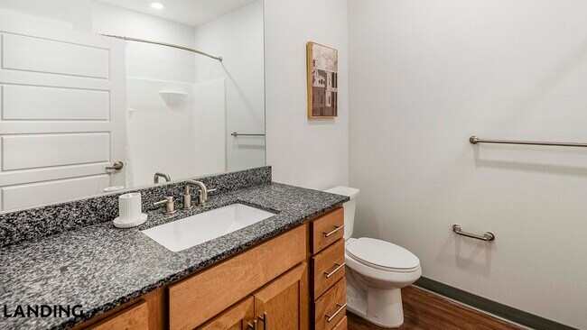 Foto del edificio - 302 13th St S