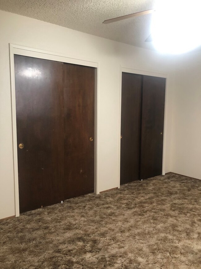 Building Photo - Cozy 2 bedroom duplex in Turlock