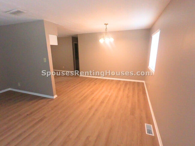 Foto del edificio - 1948 Dayton Ave