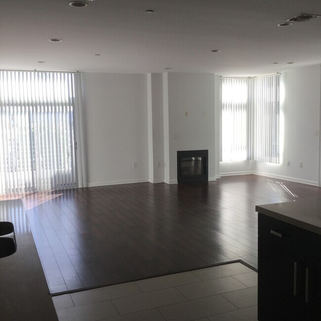 Foto del edificio - 5605 Gentry Ave