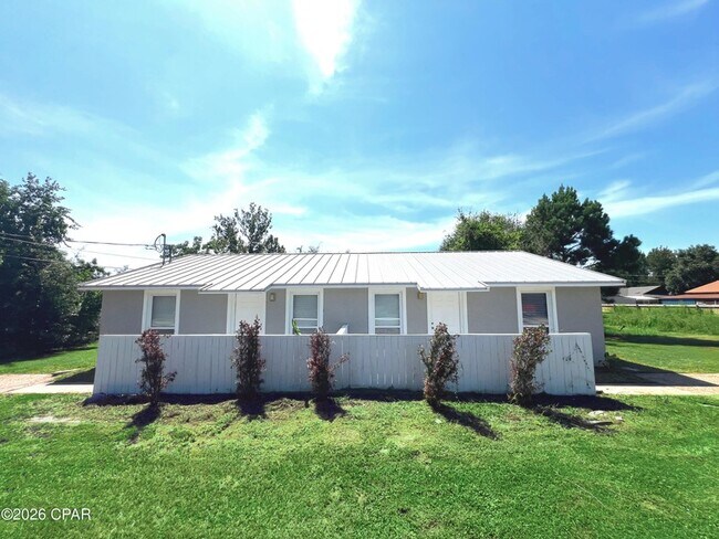 Foto del edificio - 3039 Headland Ave