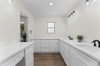 Building Photo - 2914 Riata Ln