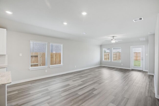 Building Photo - 3030 Marble Wy