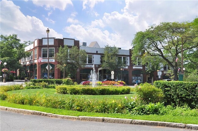 Building Photo - 91 Parkway Rd