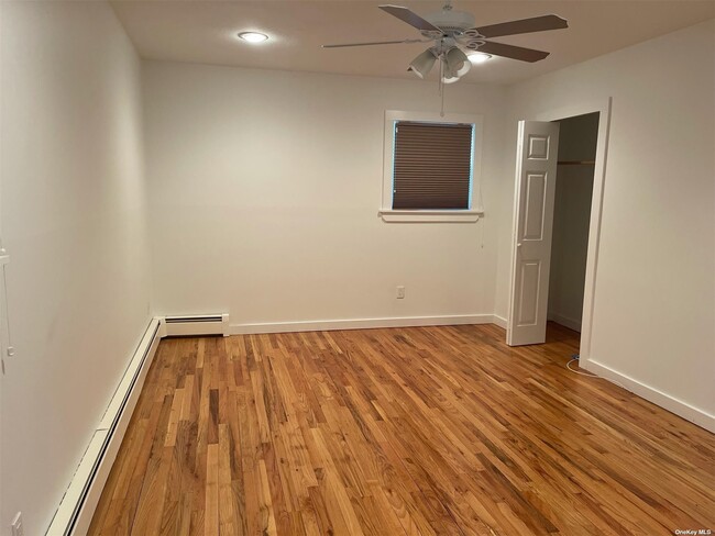 Building Photo - 49 Hallock Ave