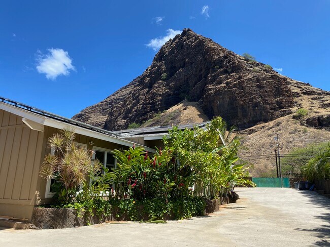 Foto del edificio - 84-239-239 Farrington Hwy
