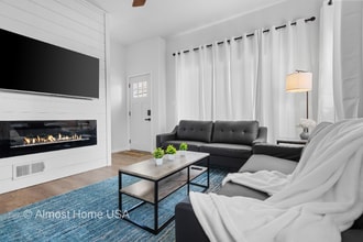 Building Photo - 1333 Rhode Island St