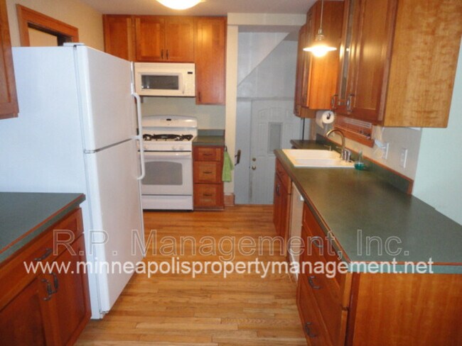Foto del edificio - 4623 Blaisdell Ave