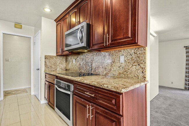 Building Photo - 4822 Gina Way