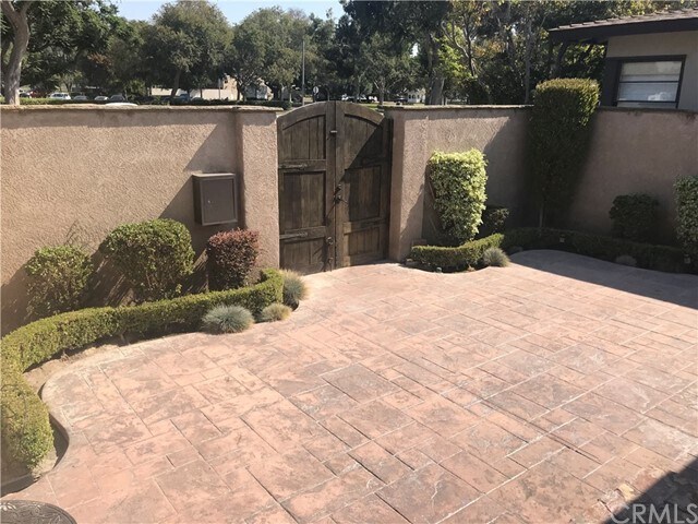 Foto del edificio - 2841 N Studebaker Rd