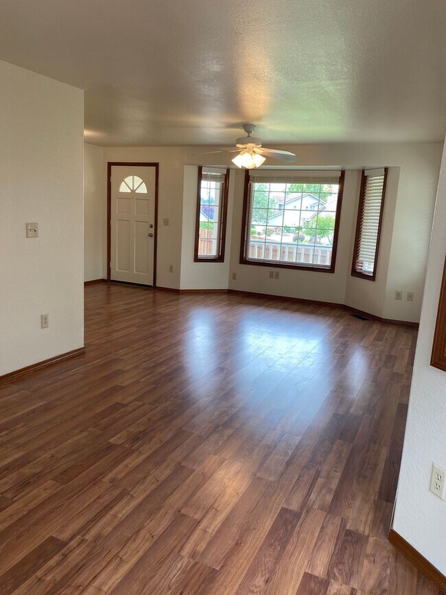 Building Photo - STATUS: UNAVAILABLE; RENTED-R170