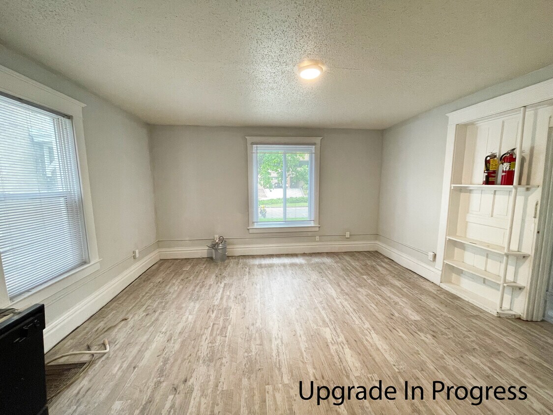 Primary Photo - 507 Iowa Ave