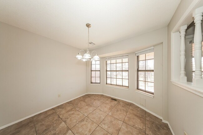 Foto del edificio - 9713 Hummingbird Ln