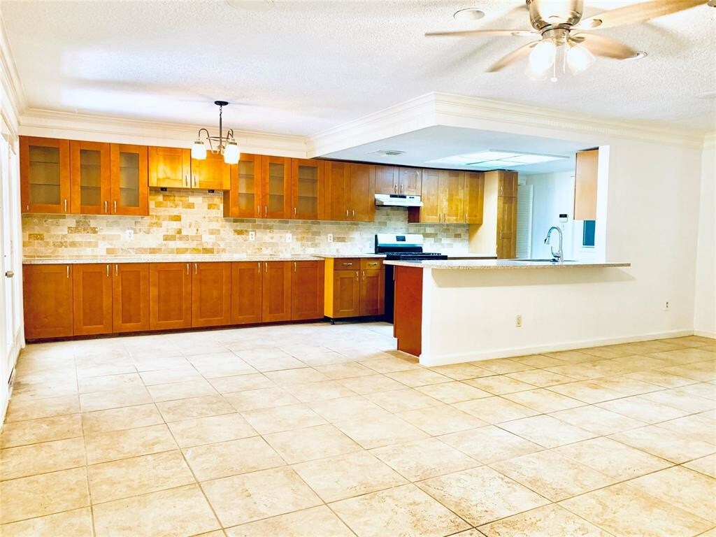 Foto principal - 5915 Gum Grove Ln