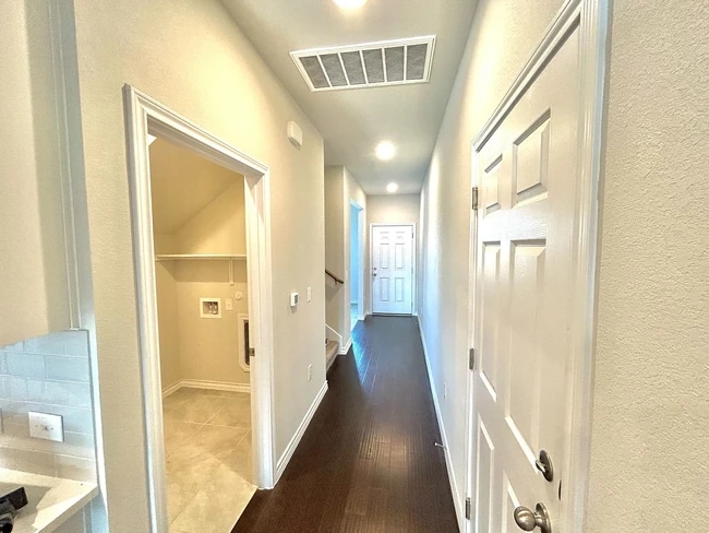 Building Photo - 7305 Vidrine St