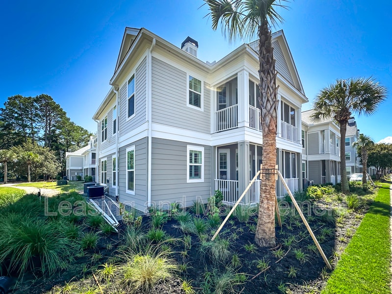 Photo - 130 River Landing Drive
