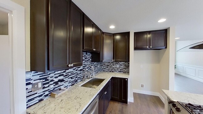 Building Photo - Stylish Westwood home with large patio