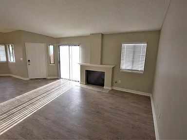 Foto del edificio - 27628 Moonridge Dr