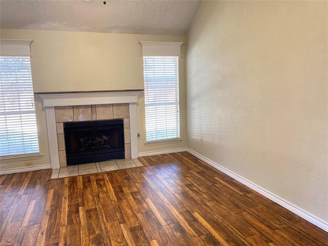 Foto del edificio - 2213 Green Hill Dr