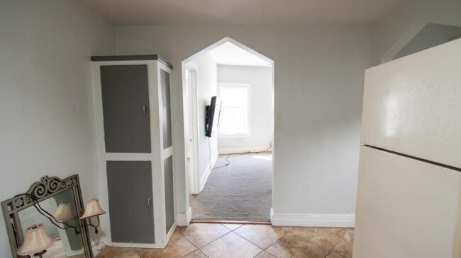 Building Photo - 839 Merrick Rd