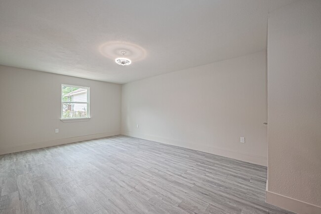 Building Photo - 4013 Ranch St