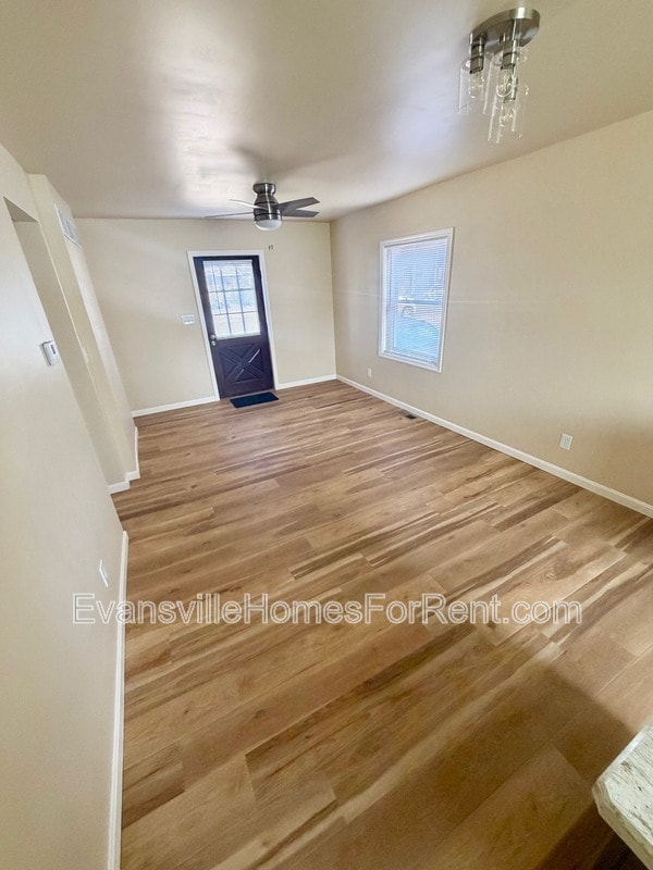 Foto del edificio - 513 S Kerth Ave