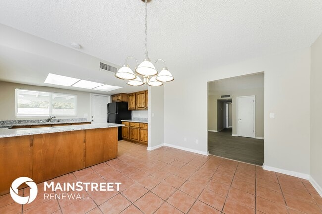Building Photo - 10237 N 45th Ave