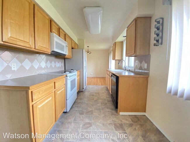 Building Photo - 3 br, 1.5 bath House - 1106 W Wedgewood