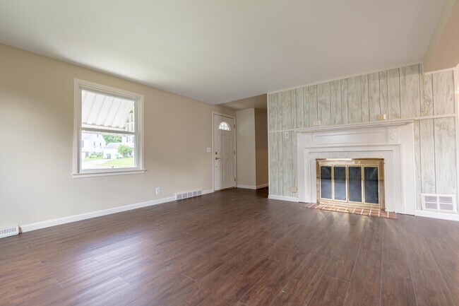 Foto del edificio - 1706 Jefferson Rd NE
