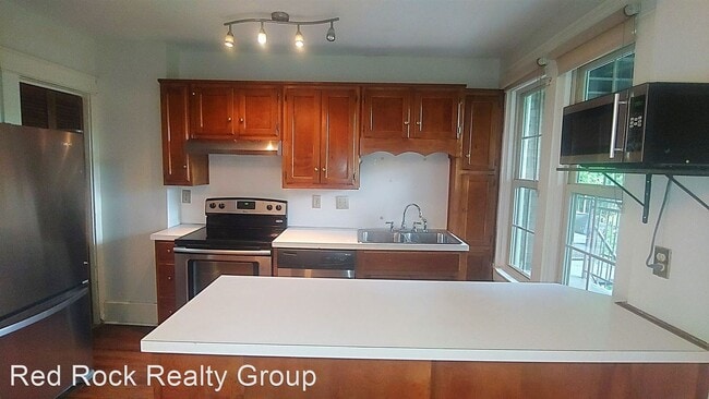 Building Photo - 2 br, 1 bath House - 1131 30th Street S #4
