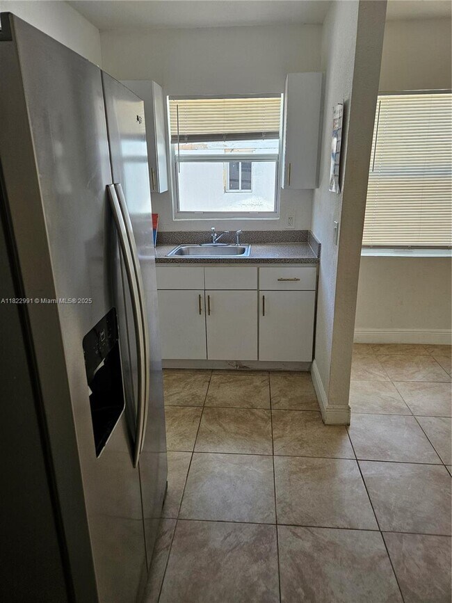 Foto del edificio - 156 NE 78th St