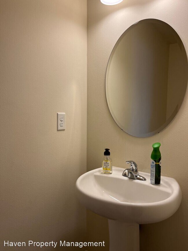 Foto del edificio - 4 br, 2.5 bath House - 5420 Discovery St E