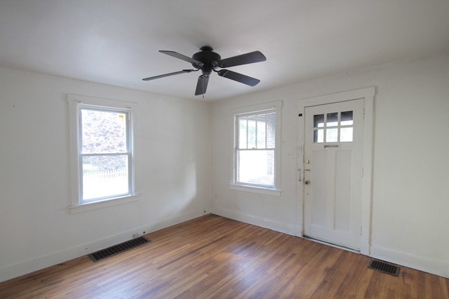 Building Photo - 316 Whitney Ave