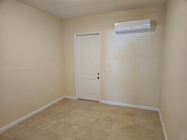 Building Photo - 27533 SW 139th Psge