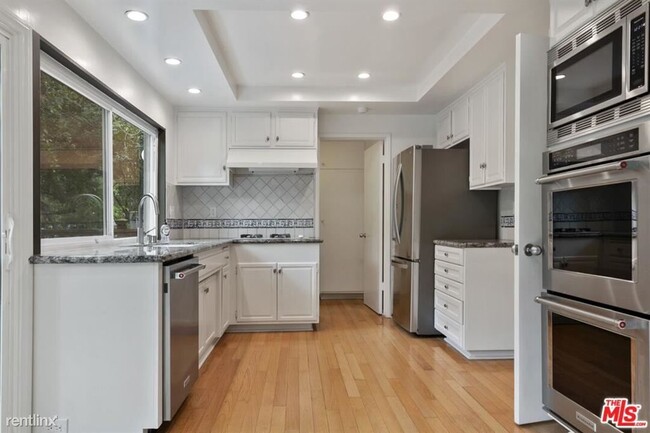 Building Photo - 5 br, 2.5 bath House - 2781 Woodwardia Dr