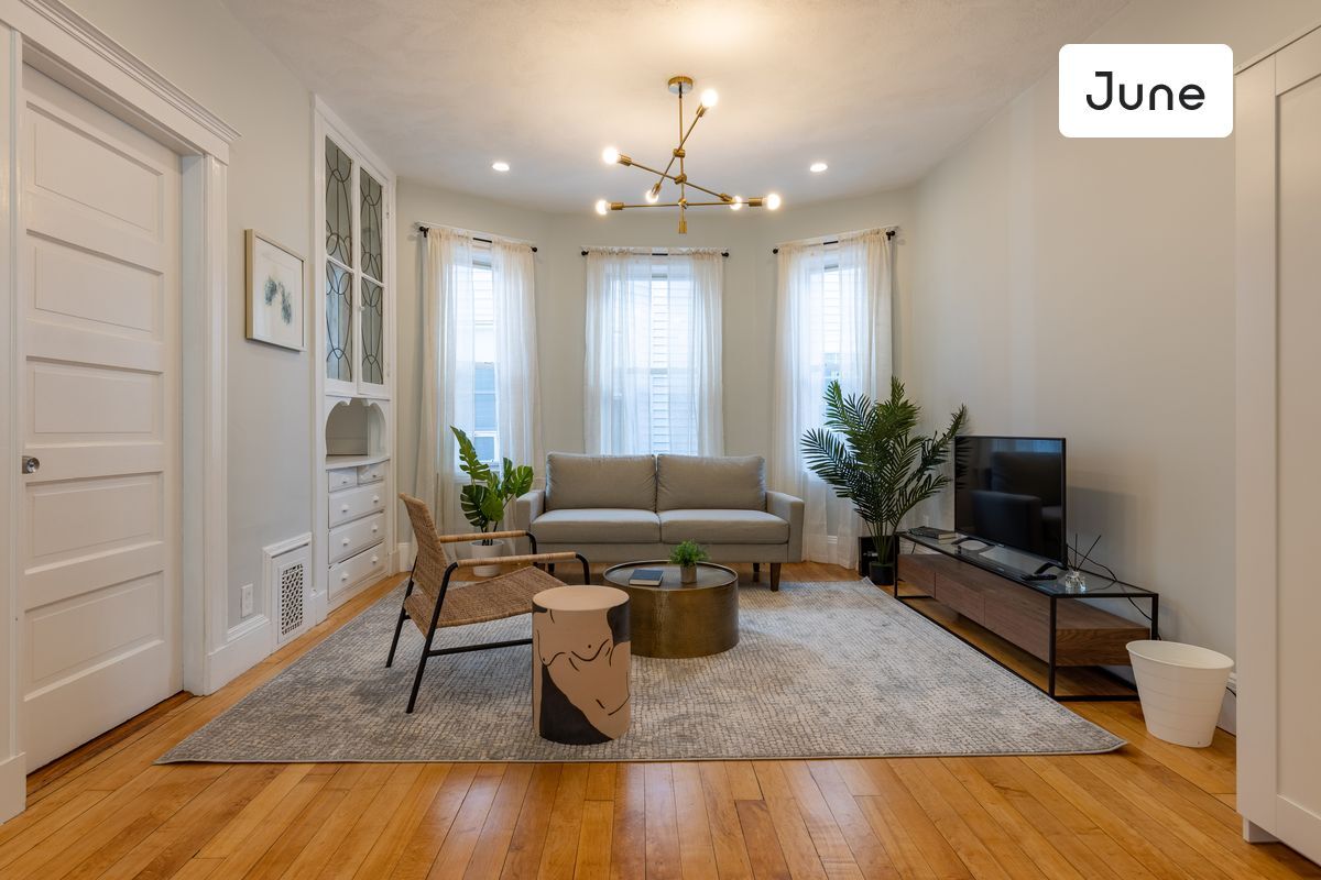 Foto principal - 57 Pleasant Street
