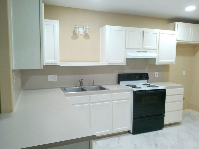 Foto del edificio - 1818 Rodd Field Rd