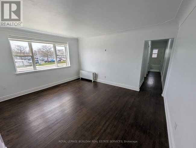 Building Photo - 849 Brant St
